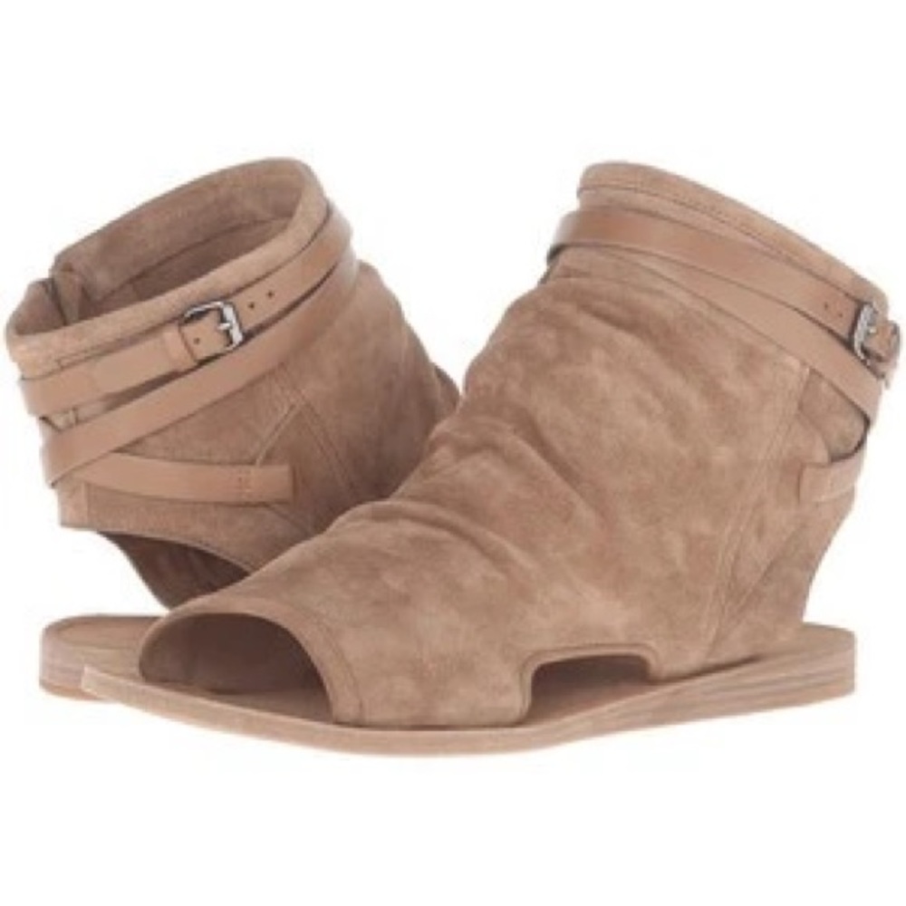 Vince Thalia sandals